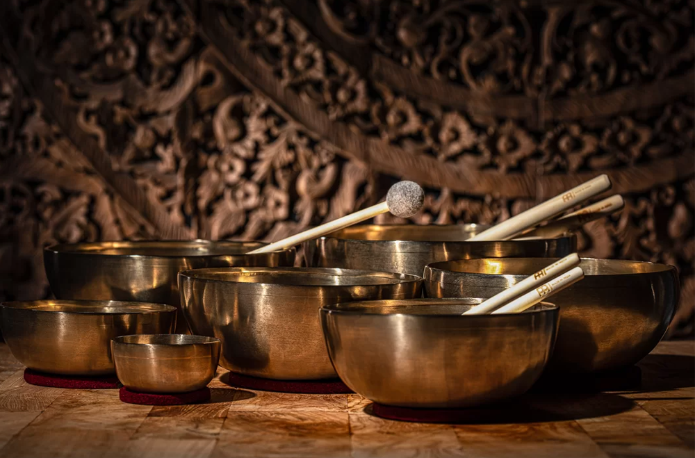 outside-01 Cuenco Tibetano Maestro Meinl Energy 2500g para Baños de Sonido Inmersivos